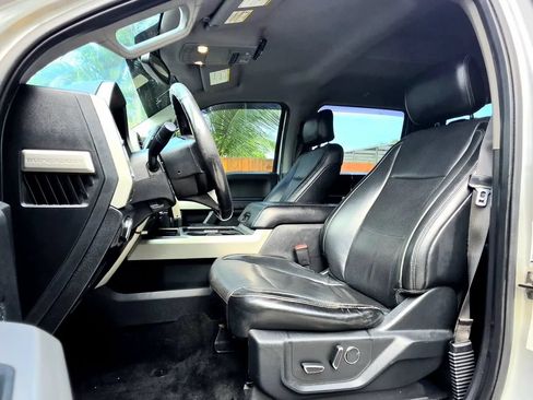 Used 2017 Ford F250 Lariat w/ Chrome Package AWD/4WD image 4