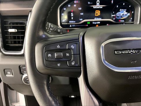 Certified 2024 GMC Sierra 2500 Denali Ultimate AWD/4WD image 10