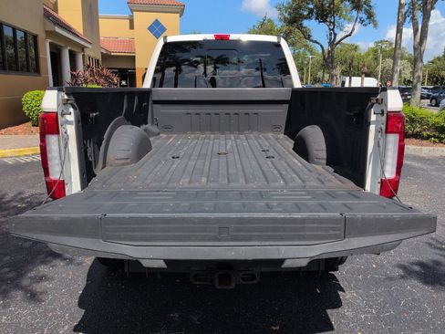 Used 2019 Ford F350 Lariat w/ Lariat Ultimate Package AWD/4WD image 12