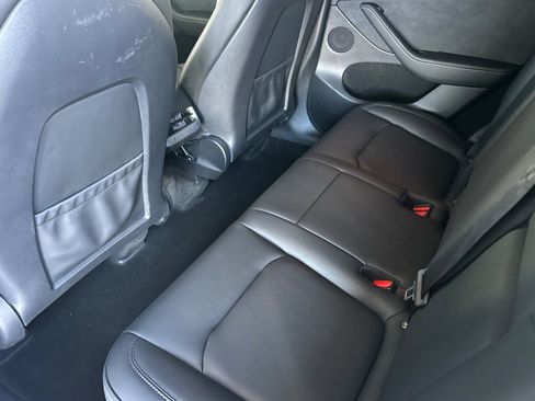 Used 2023 Tesla Model Y Long Range image 14