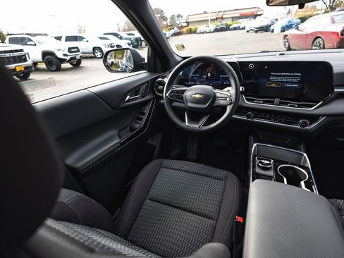 New 2026 Chevrolet Equinox LT w/ LPO, Floor Liner Package image 14