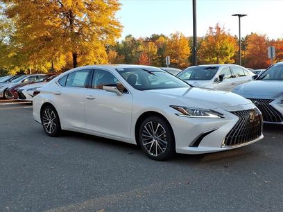 New 2025 Lexus ES 350 w/ Premium Package