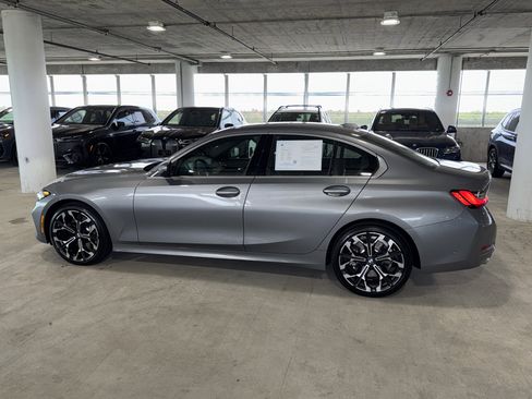 Used 2025 BMW 330i Sedan RWD image 5