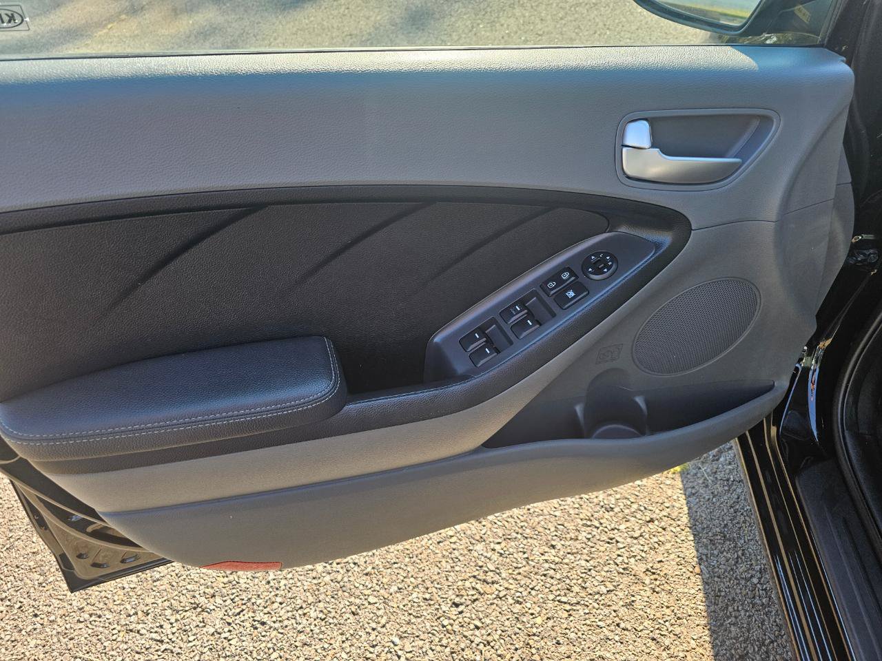 Used 2017 Kia Forte LX w/ LX Popular Package FWD image 23