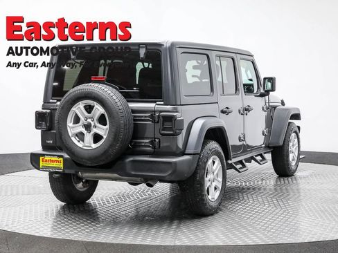 Used 2019 Jeep Wrangler Unlimited Sport S image 5