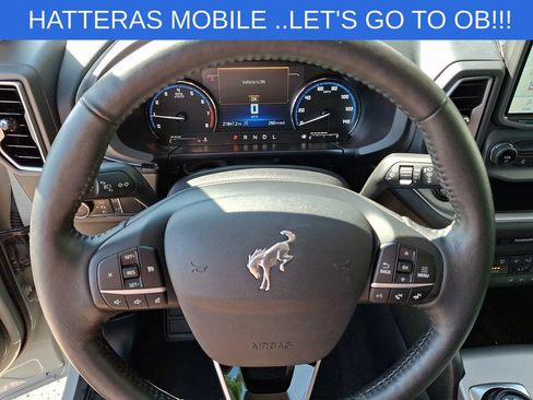 Used 2022 Ford Bronco Sport Outer Banks w/ Tech Package AWD/4WD image 18
