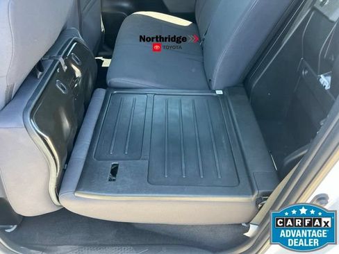 Used 2018 Toyota Tacoma TRD Sport w/ Technology Package RWD image 45