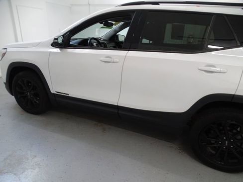 Used 2019 GMC Terrain SLT w/ Preferred Package AWD/4WD image 16