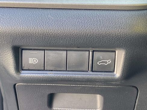 Used 2025 Toyota Grand Highlander FWD image 29