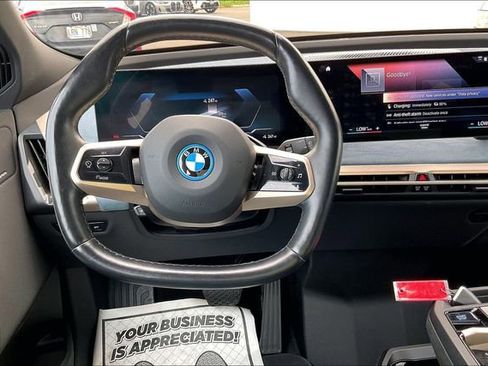 Certified 2022 BMW iX xDrive50 w/ Premium Package image 5