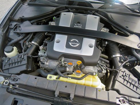 Used 2014 Nissan 370Z Touring w/ Navigation Package image 30