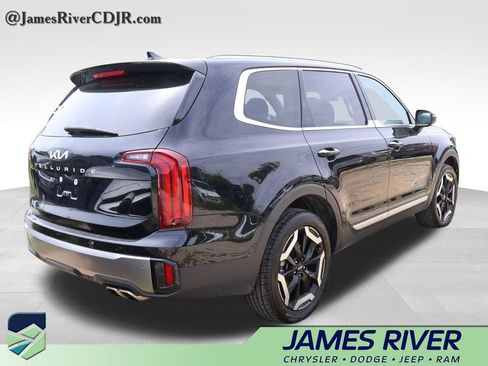 Used 2025 Kia Telluride S FWD image 16