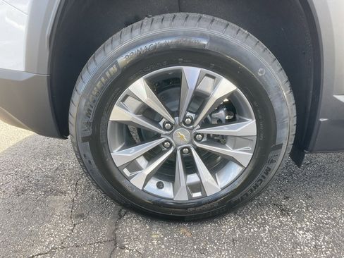 New 2026 Chevrolet Equinox LT image 32