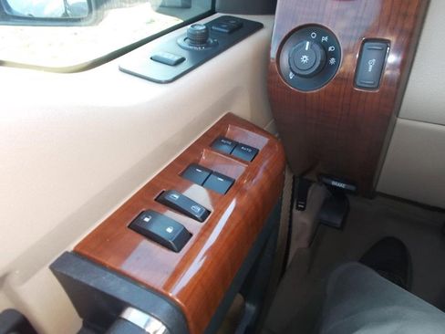 Used 2016 Ford F250 King Ranch w/ King Ranch w/Chrome Package image 22