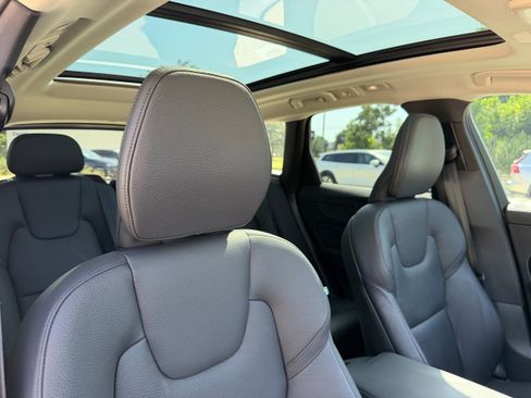 Certified 2024 Volvo XC60 T8 Plus AWD/4WD image 11
