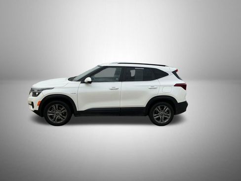 Used 2021 Kia Seltos S image 2