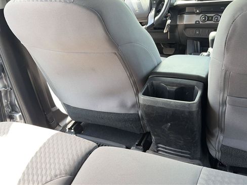 Used 2021 Toyota Tacoma SR RWD image 25