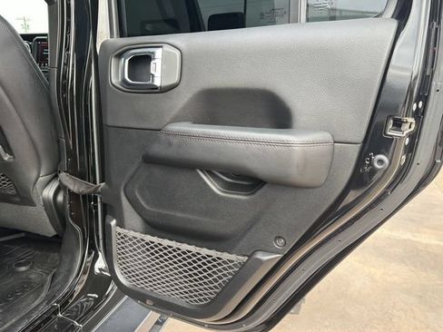 Used 2020 Jeep Gladiator Rubicon AWD/4WD image 14