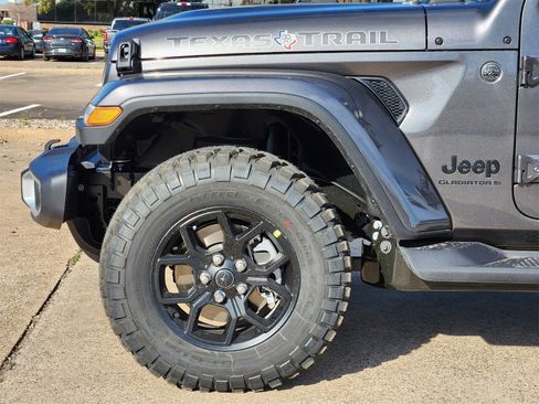 New 2026 Jeep Gladiator Sport image 9