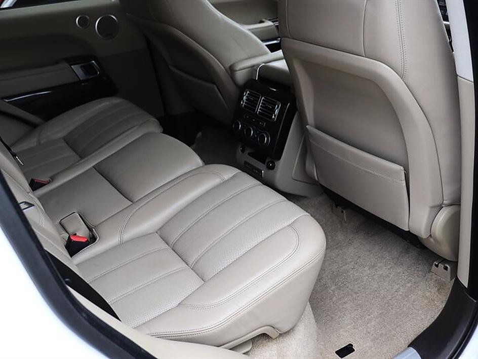 Used 2016 Land Rover Range Rover HSE AWD/4WD image 13
