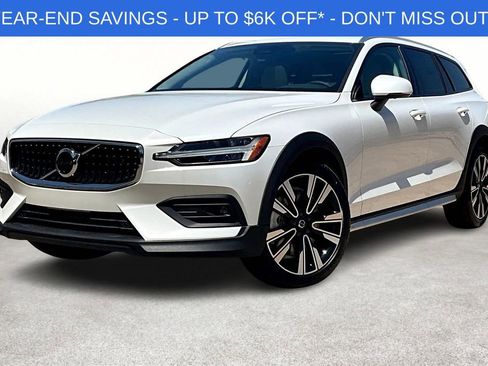 New 2025 Volvo V60 B5 Cross Country Ultra w/ Protection Package Premier image 2