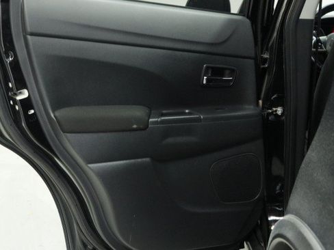 Used 2024 Mitsubishi Outlander Sport ES AWD/4WD image 29