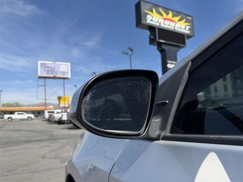 Used 2017 Toyota Corolla LE w/ Carpet Mat Package (TMS) image 14