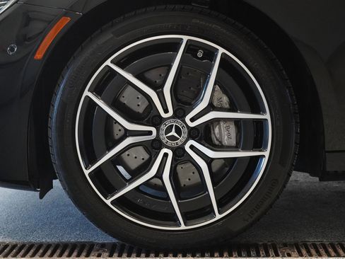 Used 2023 Mercedes-Benz E 450 4MATIC Sedan image 8