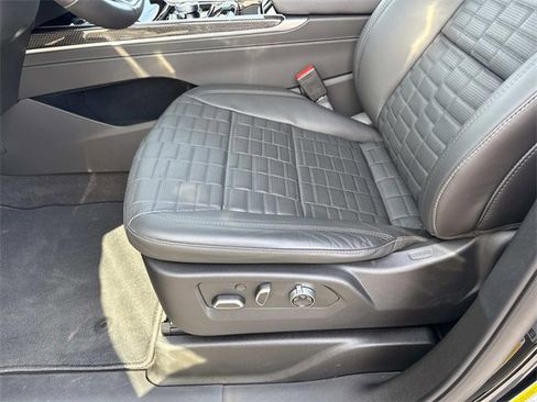 Used 2025 Cadillac Escalade ESV V image 12