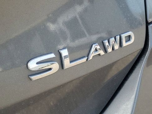 Used 2020 Nissan Rogue SL w/ Premium Package image 7