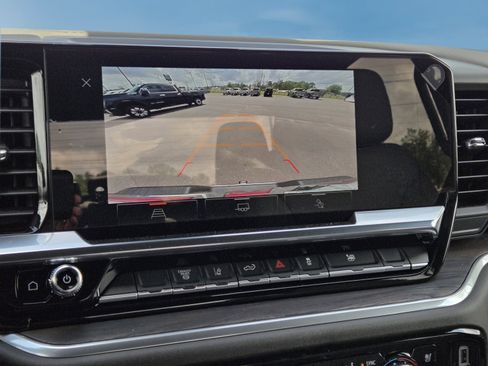 Used 2025 GMC Sierra 2500 SLT w/ SLT Convenience Package image 26