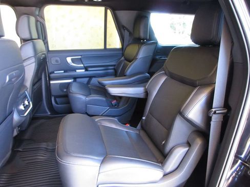 Used 2025 Ford Expedition Max Platinum w/ Stealth Performance Package AWD/4WD image 23