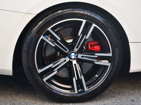Used 2022 BMW M440i Convertible image 17