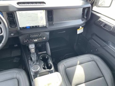 New 2025 Ford Bronco Badlands image 13