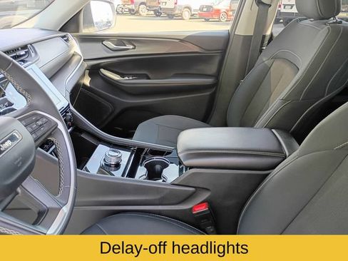 Used 2023 Jeep Grand Cherokee L Laredo AWD/4WD image 13