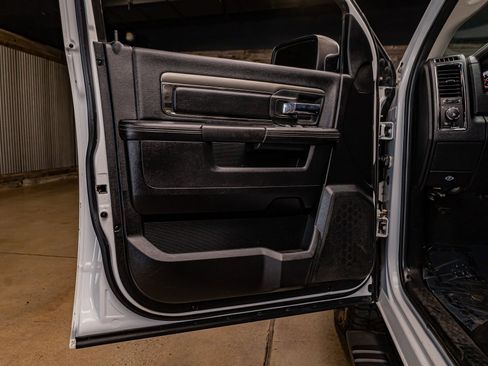 Used 2014 RAM 1500 Sport w/ Sport Premium Group image 27