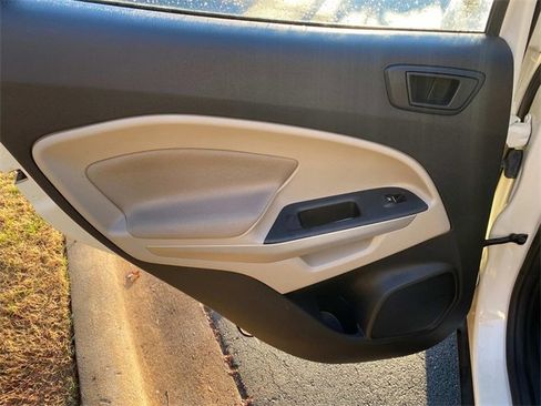 Used 2020 Ford EcoSport S image 10