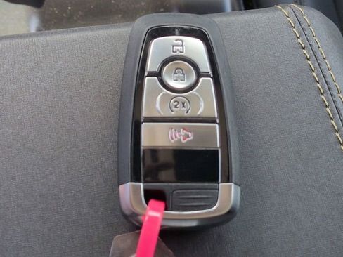 New 2025 Ford Bronco Badlands image 35