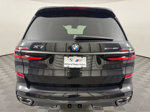 New 2027 BMW X7 xDrive40i w/ M Sport Package AWD/4WD image 4