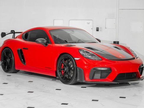 Used 2024 Porsche 718 Cayman GT4 RS image 3