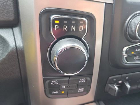 Used 2017 RAM 1500 Big Horn AWD/4WD image 34