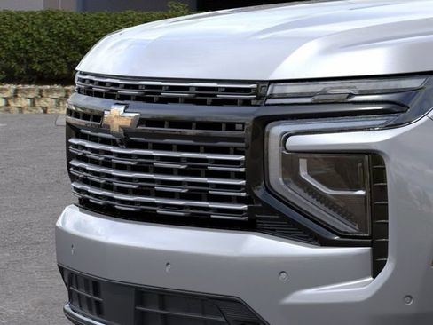 New 2026 Chevrolet Suburban High Country AWD/4WD image 14