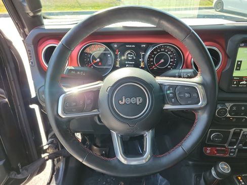 Used 2021 Jeep Gladiator Rubicon AWD/4WD image 27