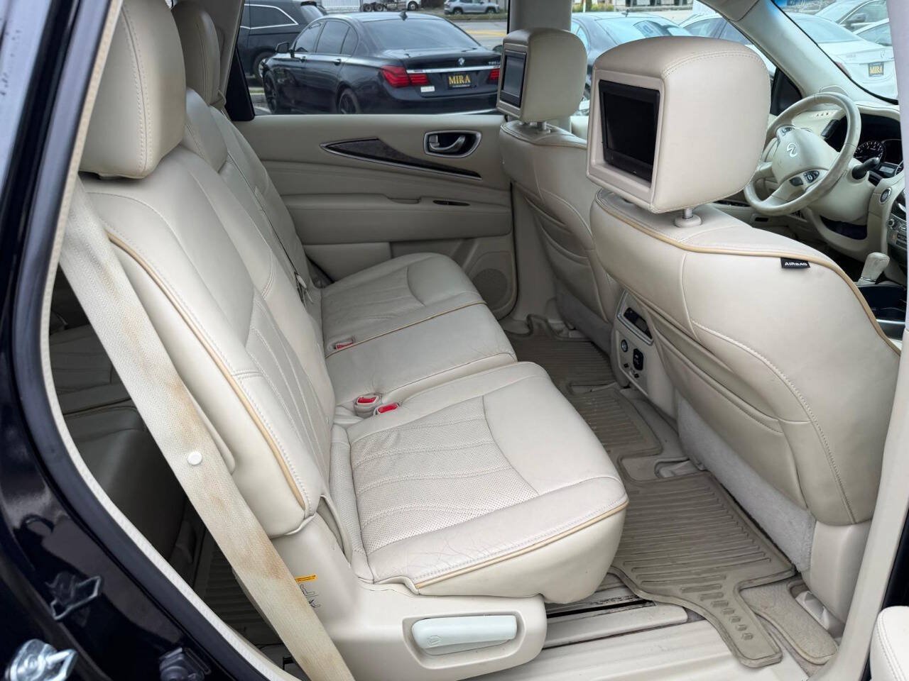 Used 2013 INFINITI JX35 AWD w/ Premium Pkg image 24