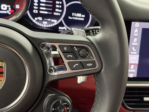 Certified 2021 Porsche Cayenne Turbo S AWD/4WD image 56