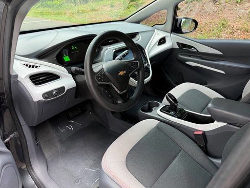 Used 2018 Chevrolet Bolt LT FWD image 11