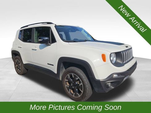 Used 2023 Jeep Renegade Latitude AWD/4WD image 1