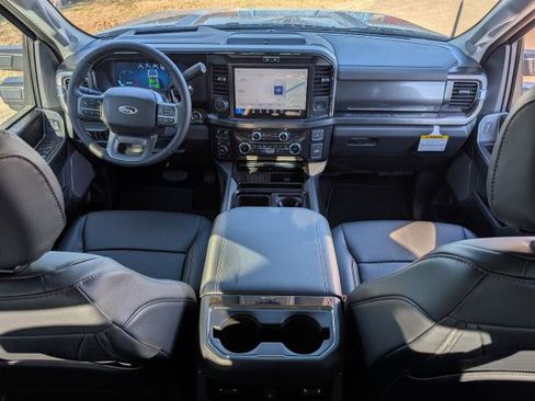 New 2026 Ford F250 Lariat w/ Black Appearance Package image 11