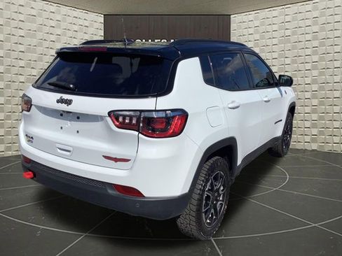 New 2026 Jeep Compass Trailhawk w/ Sun, Sound & Navigation Group image 8