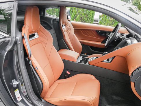 Used 2024 Jaguar F-TYPE Coupe AWD image 32